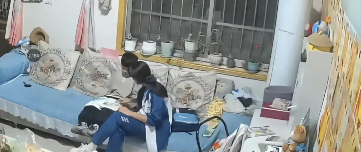 抖音热门“来自姐姐的爱”事件来龙去脉梳理-姐弟情深难舍难分日常资源下载-姐姐辅导弟弟作业完整版