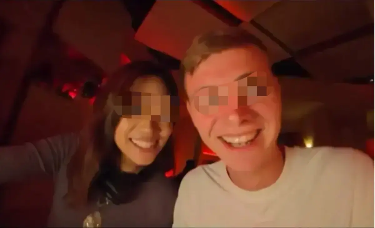 《西安麻辣烫女孩》1080P高清完整版免费看 - 海外UP主镜头外真实反应 - 无广告在线观看《西安麻辣烫女孩》全片