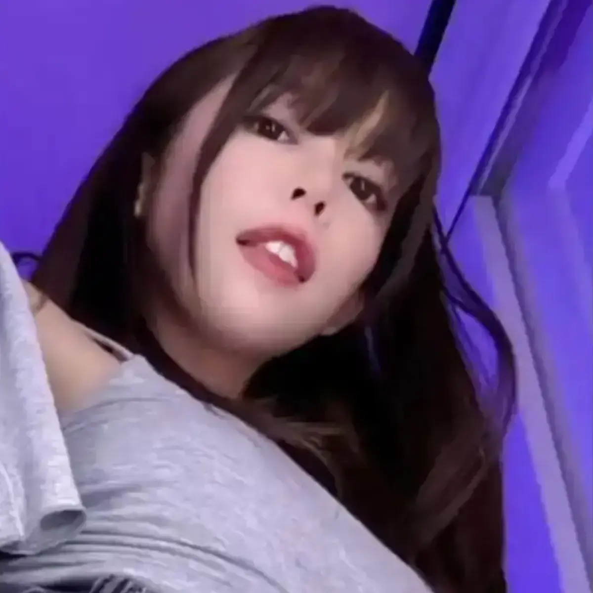 《绯红小猫kittyxkum》1080P蓝光完整版全集在线看-绯红小猫无广告免费观看-未删减中文字幕高清资源