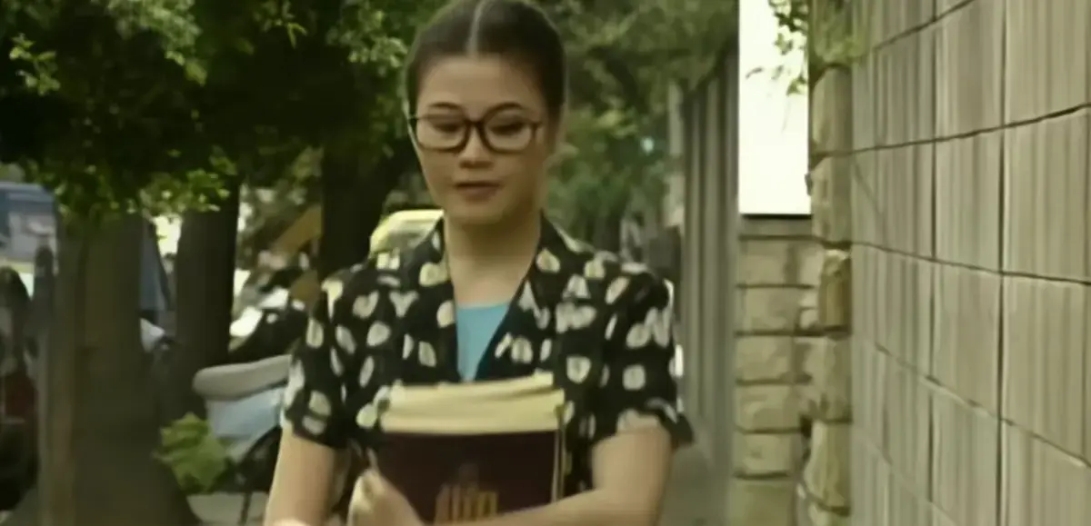 《师生畸恋》未删减高清完整版在线观看-洪晓芸主演师生禁忌之恋-1080P蓝光画质无广告免费播放《师生畸恋》