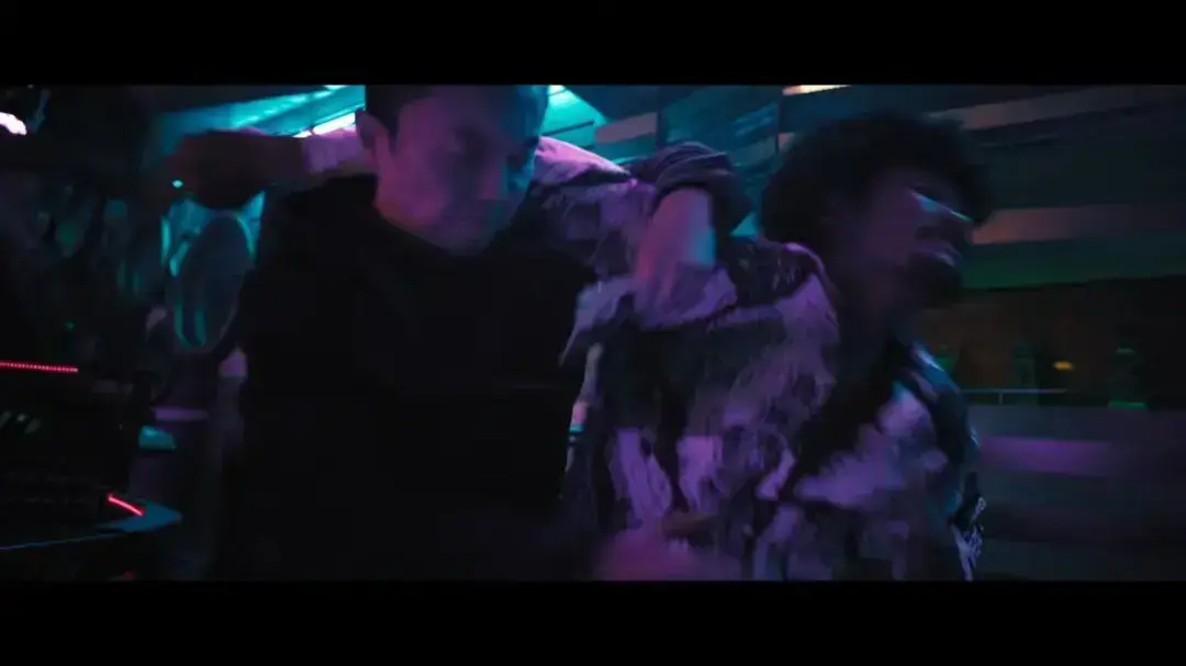 《火遮眼》谢苗孤胆英雄动作片 HD中字无删减完整版在线观看-《火遮眼》2K修复版全集免费播放-火遮眼阿里云盘迅雷BT种子磁力链接资源下载